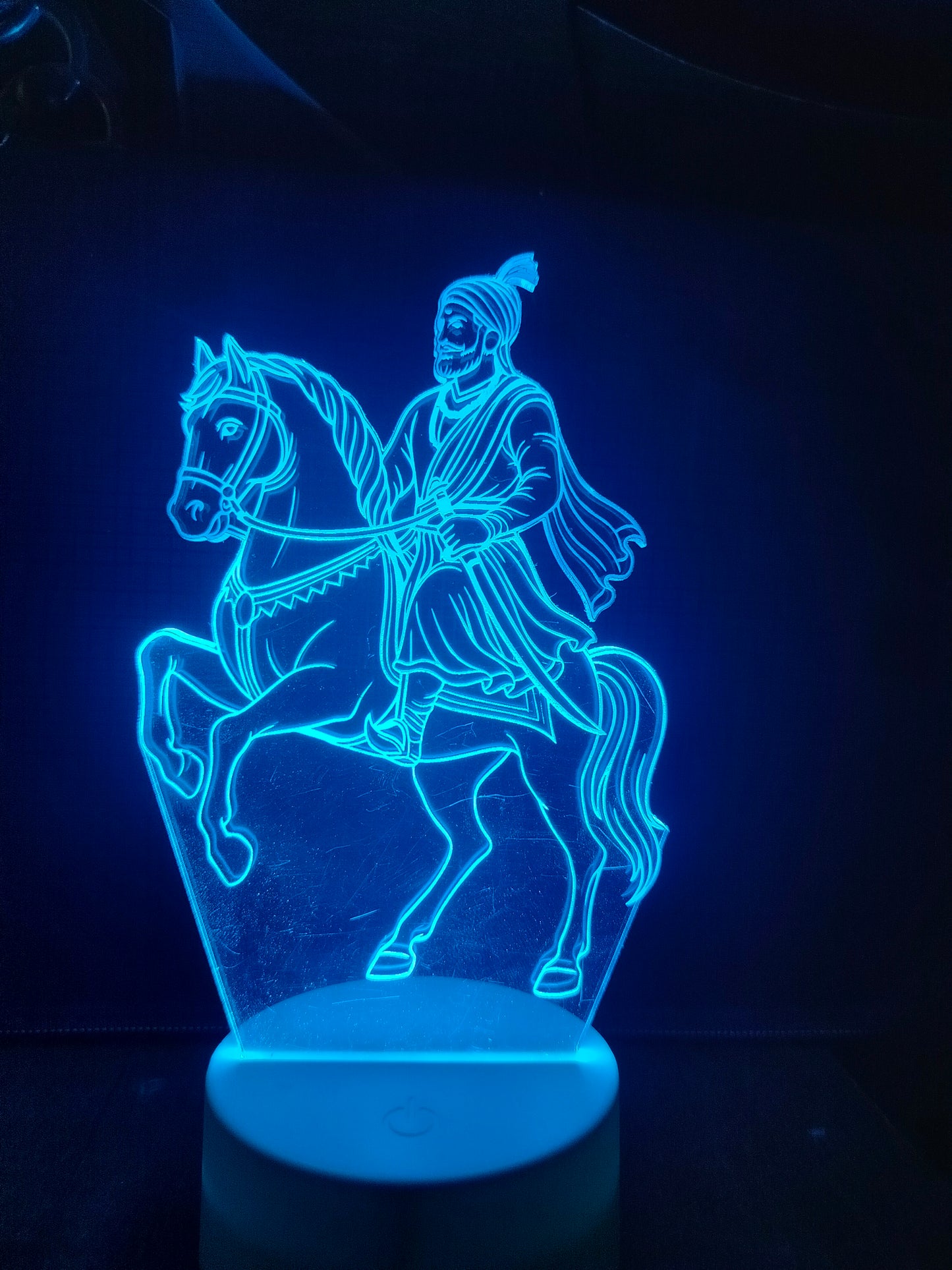 Chhatrapati Shivaji Maharaj on Horse 3D LED Illusion Lamp – Glow X Art