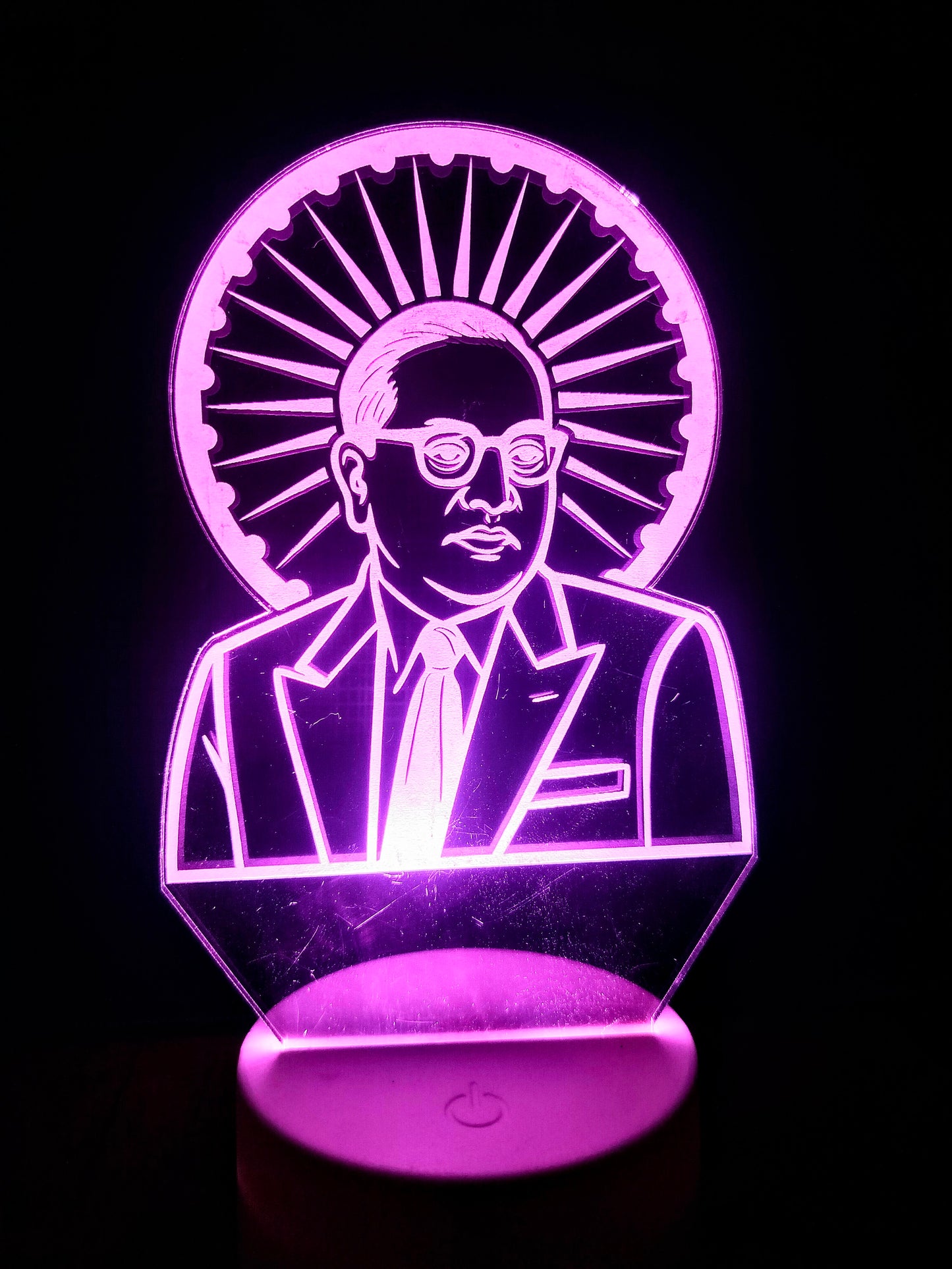 Multicolor lighting of Ambedkar 3D illusion lamp
Color modes in Dr. Ambedkar LED portrait lamp
Red, blue, green light effect of Babasaheb LED lamp
LED lamp of Ambedkar and chakra with color change
