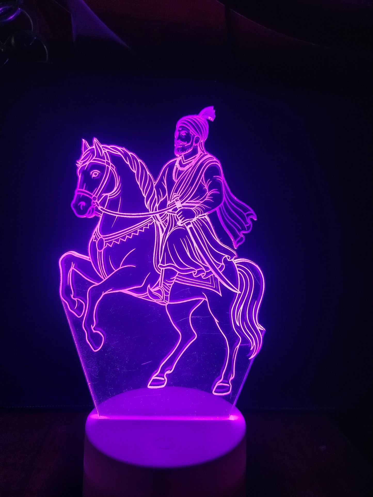 Shivaji Maharaj lamp in home setting
Indian history-themed LED decor lamp
Night lamp of Shivaji in bedroom corner
Warrior-themed LED decor for living room