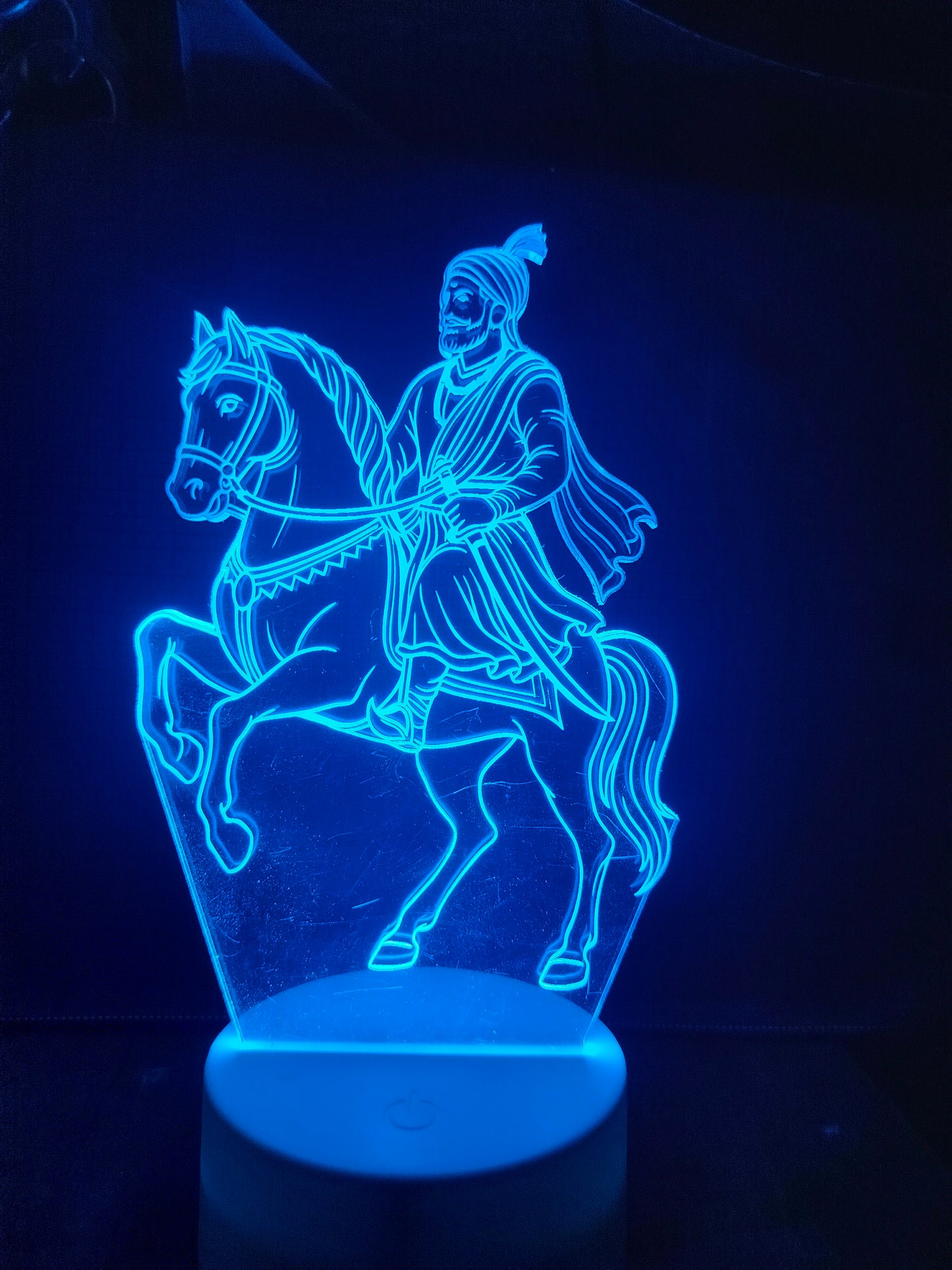 Glowxart Shivaji Maharaj lamp with packaging
LED lamp and box featuring Shivaji on horse
Gift box and lamp set of Shivaji Maharaj 3D light
Unboxed Shivaji lamp with branded packaging