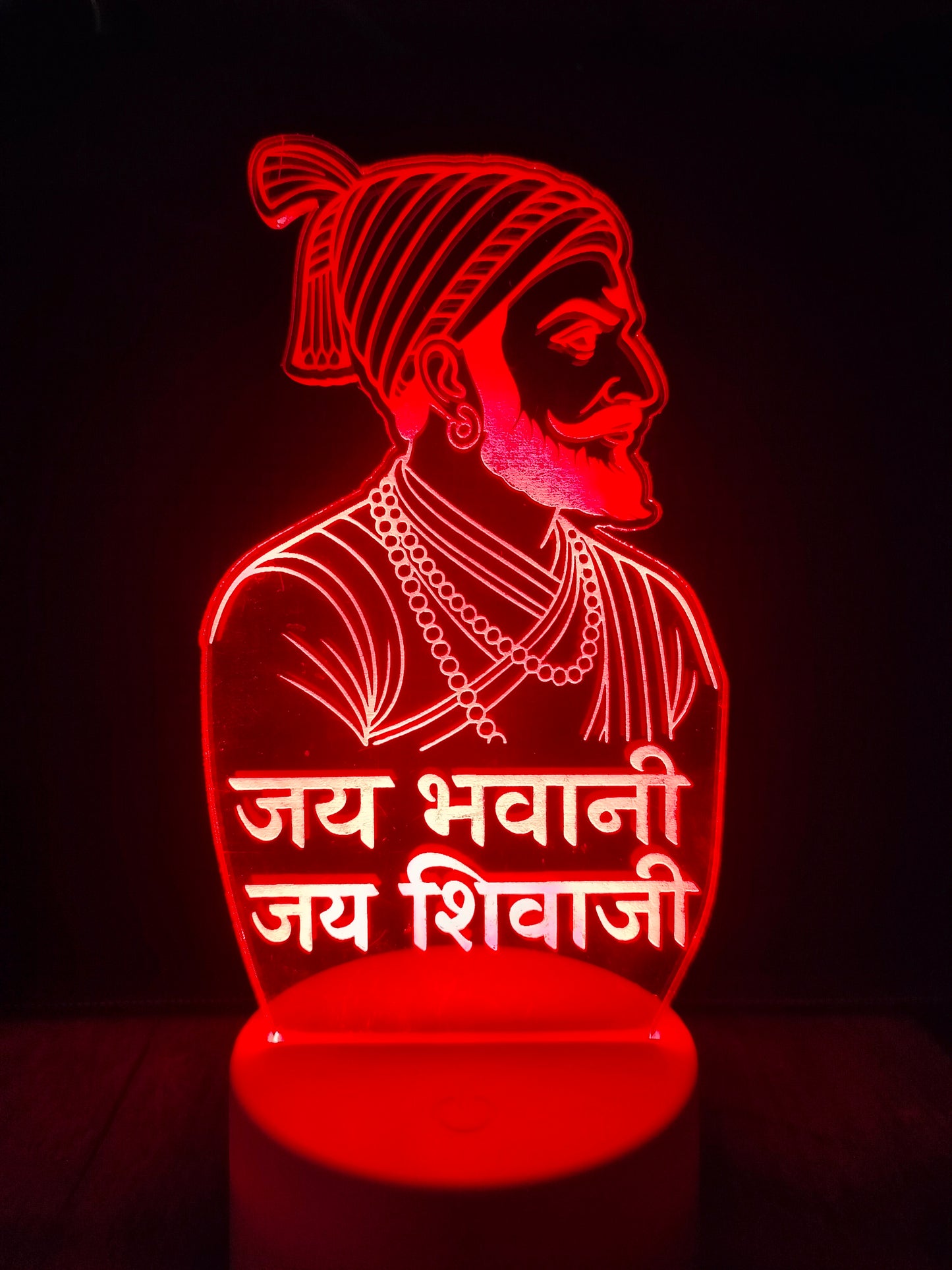 Glowxart Shivaji Maharaj portrait lamp with packaging
LED portrait lamp of Shivaji Maharaj and gift box
Shivaji Maharaj 3D lamp unboxed with branded box
Perfect gifting set of Shivaji Maharaj acrylic lamp