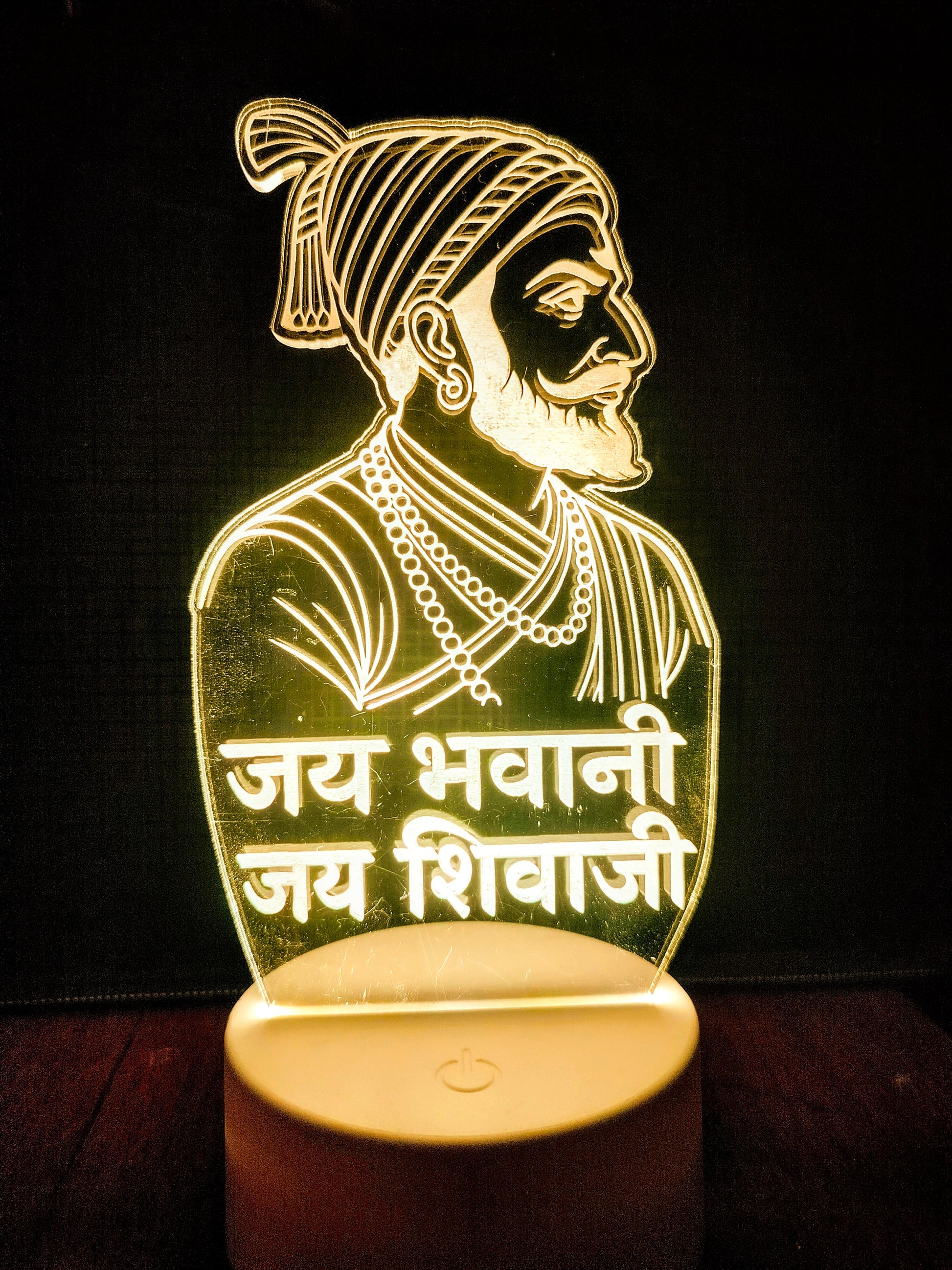 3D LED portrait lamp of Chatrapati Shivaji Maharaj glowing

Glowing Shivaji Maharaj acrylic LED lamp front view

Spiritual 3D illusion light of Shivaji Maharaj portrait

Shivaji Maharaj LED night lamp glowing in dark