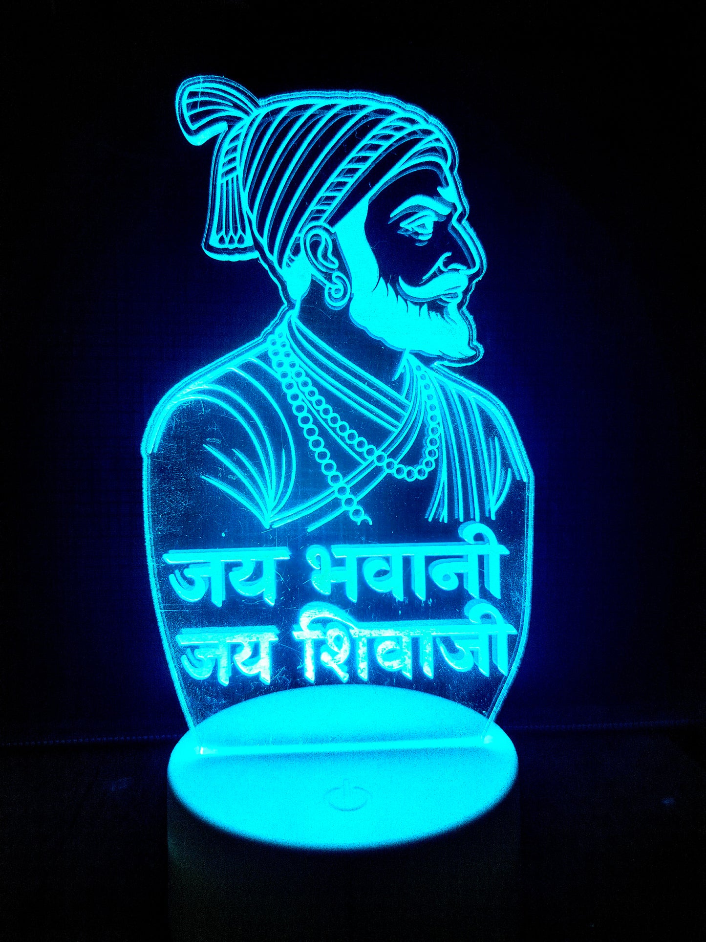 Side angle of Shivaji Maharaj 3D LED portrait lamp

Acrylic portrait lamp of Shivaji Maharaj from side

Laser-etched portrait lamp viewed from angle

3D illusion portrait of Shivaji Maharaj in side view